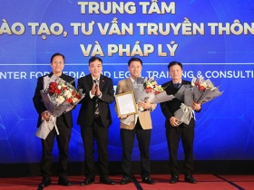 Quyết định Thành lập Trung tâm Đào tạo, tư vấn truyền thông và pháp lý
