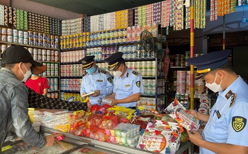 Siết chặt kiểm soát hàng giả và vi phạm quảng cáo trên môi trường mạng