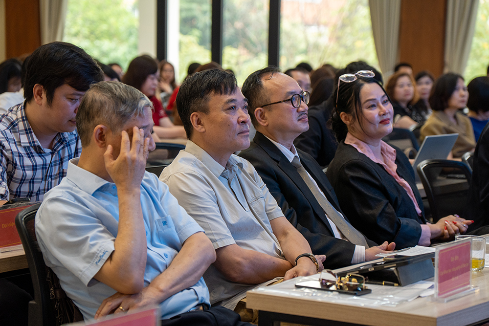 Dược sĩ Nguyễn Xuân Hoàng, Phó Chủ tịch thường trực Hiệp hội tại hội thảo